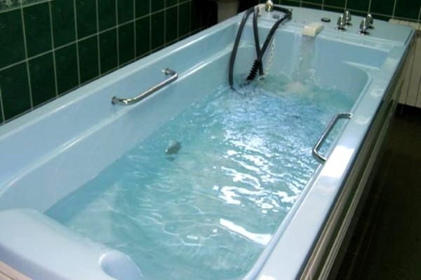 Сероводородная минеральная ванна