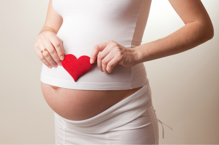 Чем грозит кариес во время беременности