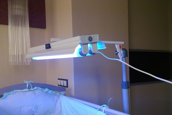 Специальные лампы для лечения желтухи новорожденных