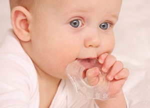 Сроки прорезывания молочных зубов у детей