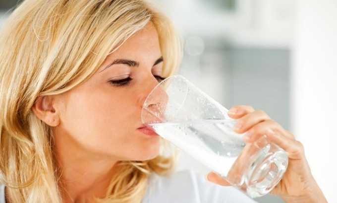 При панкреатите в острой стадии больному можно только лишь пить минеральную воду
