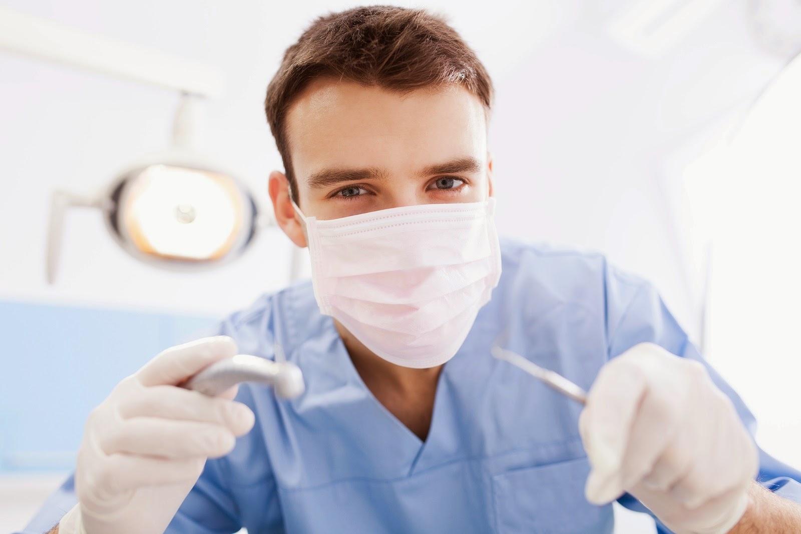 Что лечит врач стоматолог-пародонтолог. Секреты профессии